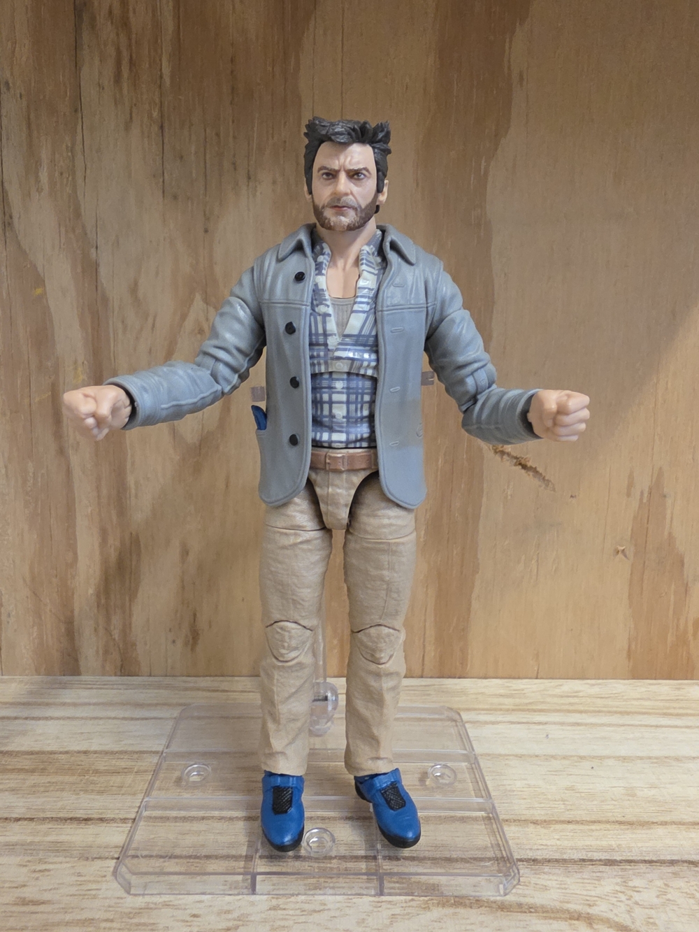 Marvel Legends Series Logan.